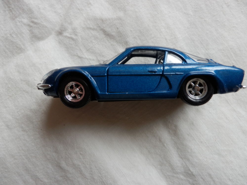 ALPINE A 110 1/43 SOLIDO 