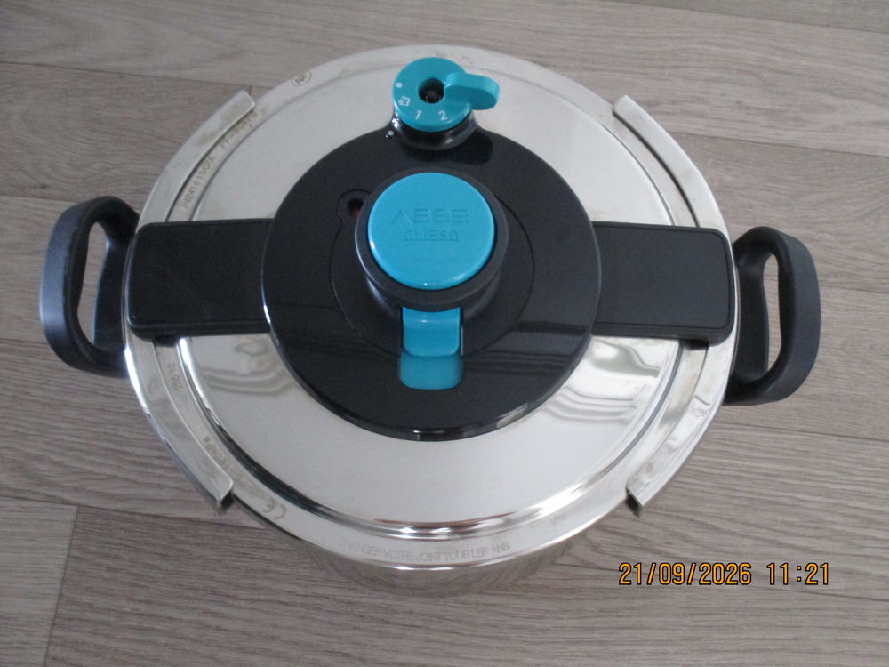 Autocuiseur seb Electroménager