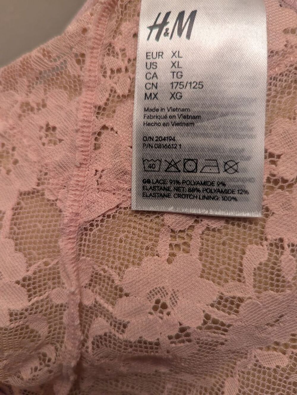 Lot de sous v&ecirc;tements en dentelle Vêtements