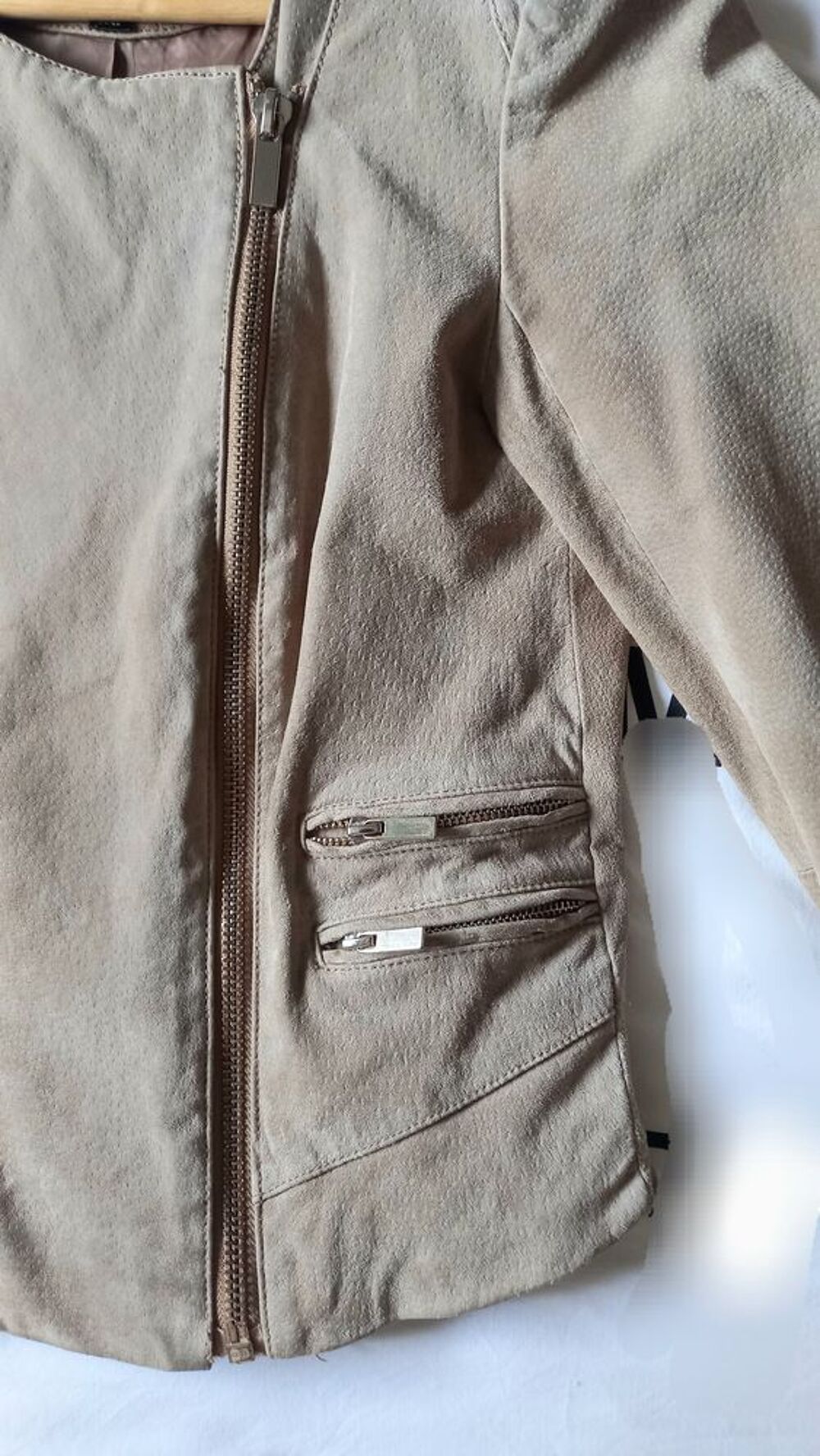 Veste cuir peau MNG Vêtements