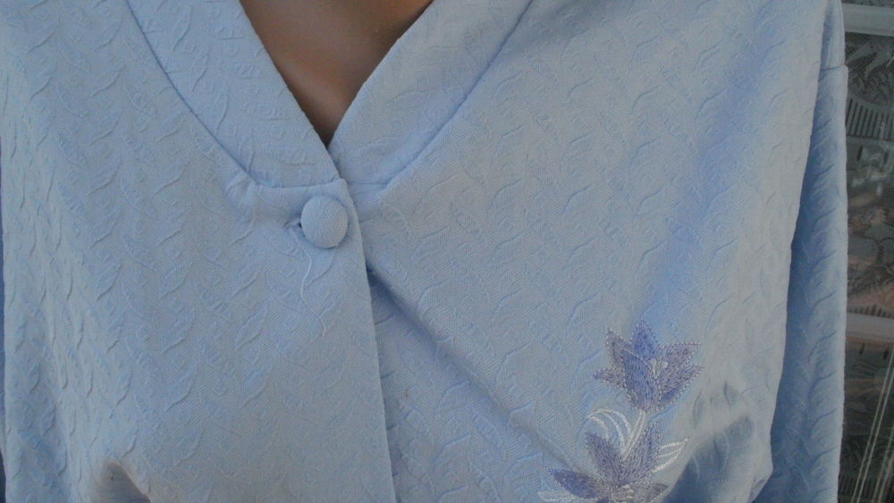 Robe de chambre VINTAGE bleue clair, taille 42 Vêtements