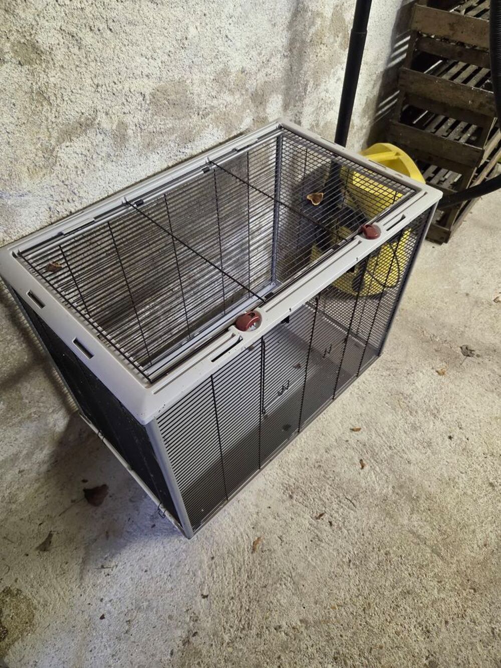   Cage a oiseaux  