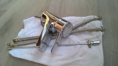 Mitigeur lavabo
30 Melun (77)
