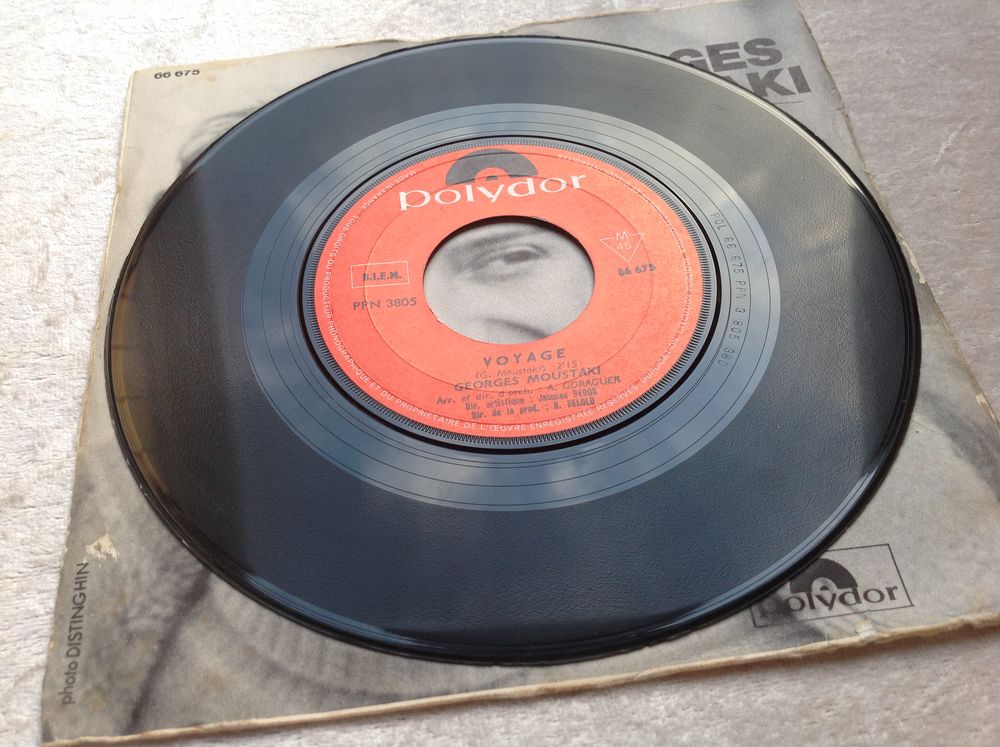 GEORGES MOUSTAKI DISQUE &Eacute;TAT NEUF CD et vinyles