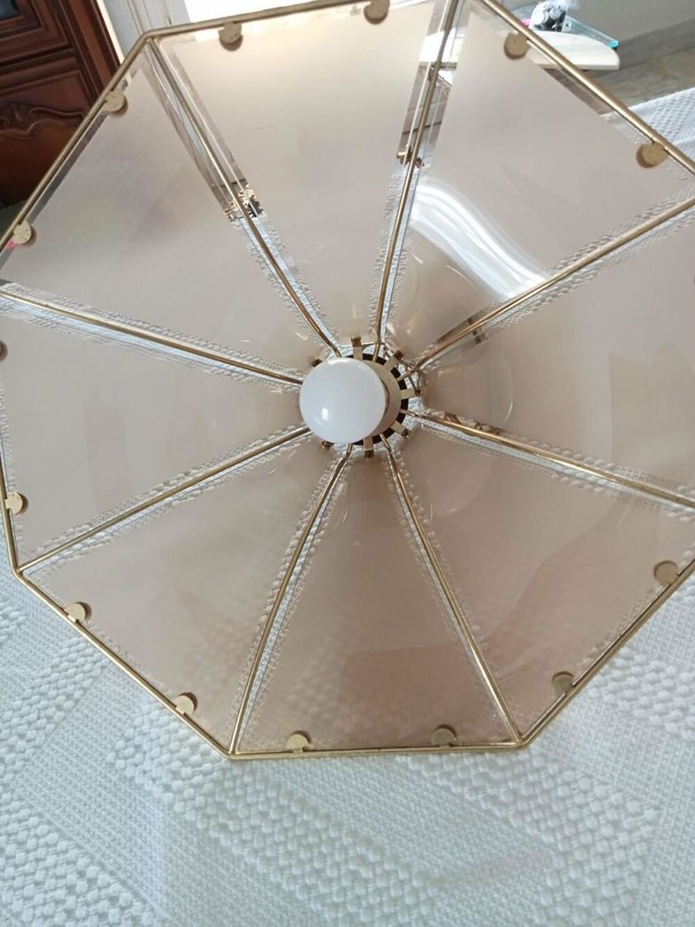 Lustre des ann&eacute;es 70/80
Décoration