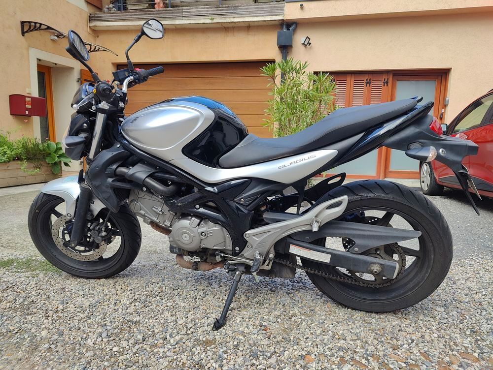 SUZUKI 2011 occasion 69005 Lyon