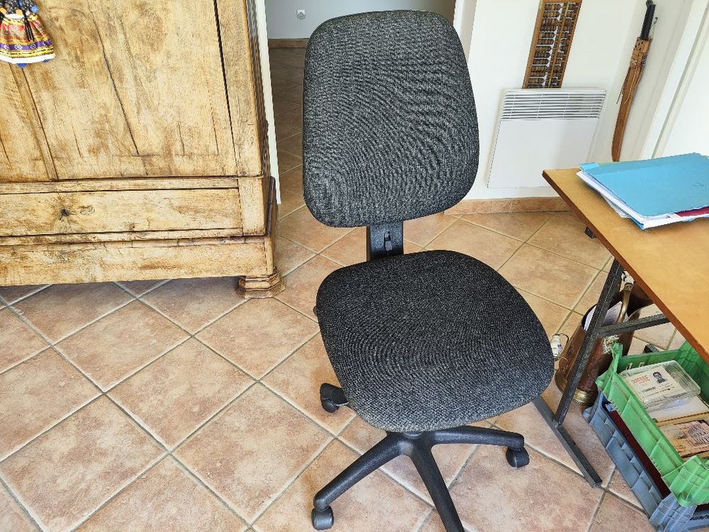 FAUTEUIL SANS ACCOUDOIR Meubles