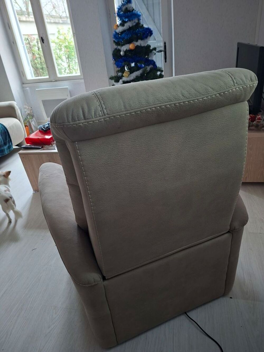 Canap&eacute; et 2 fauteuils Meubles