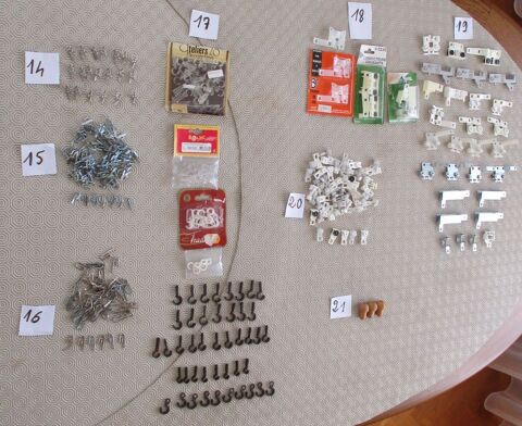 ENSEMBLE DE 8 LOTS ACCESSOIRES TRINGLE A RIDEAUX ET RIDEAUX 8 Saint-André-les-Vergers (10)