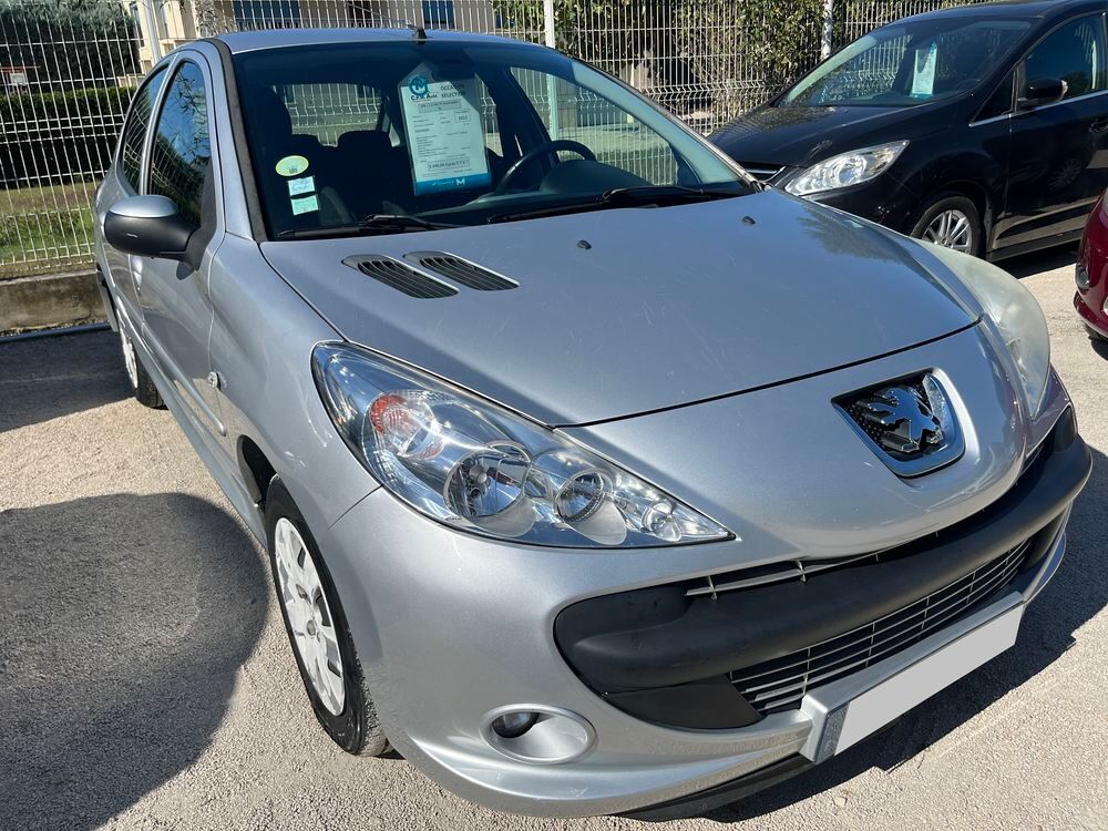206 + 1.4 HDI 70 GENERATION 2012 occasion 84000 Avignon