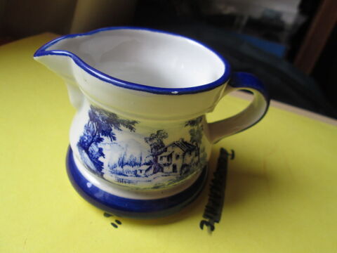 Petit pot  lait motifs paysage bleu et blanc 5 Herblay (95)