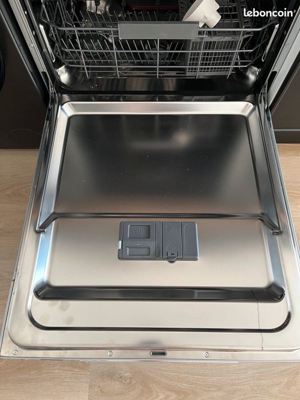 Lave-vaiselle encastrable WHIRLPOOL Electroménager