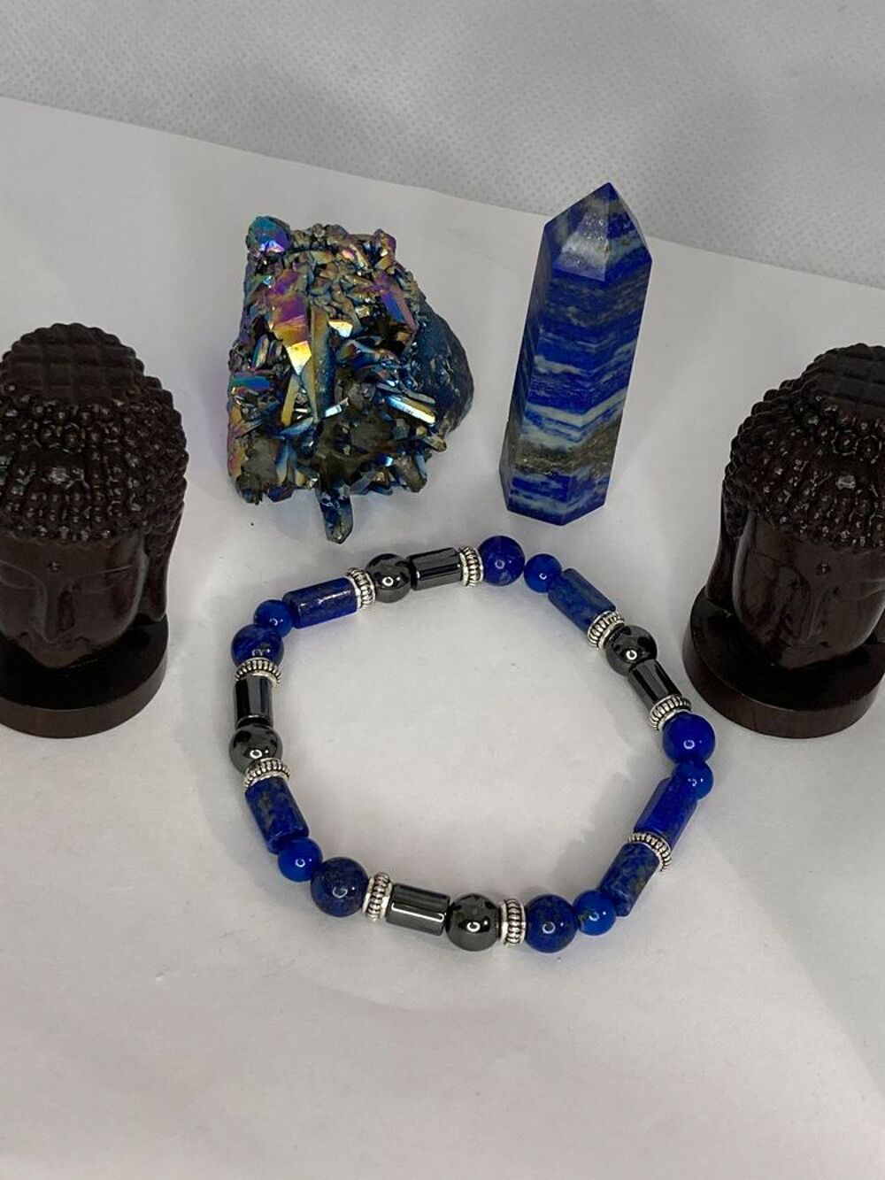 Bracelet en v&eacute;ritable pierres semi-pr&eacute;cieuses Bijoux et montres