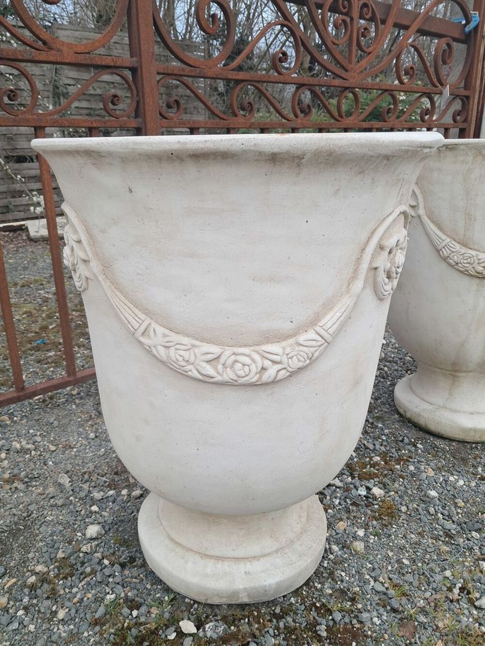 Vase, pot en pierre reconstitu&eacute;e Dcoration