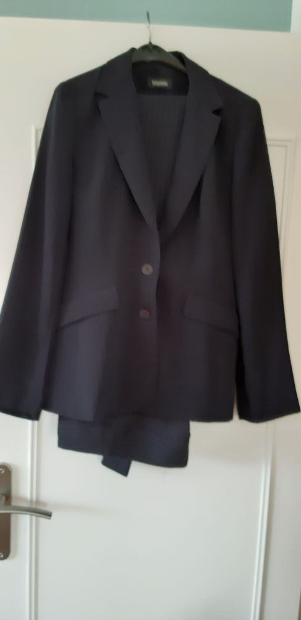 tailleur pantalon Sin&eacute;quanone T 40 Vêtements