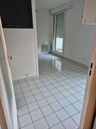  Appartement à louer 1 pièce 25 m²