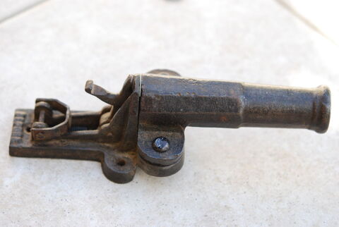 canon de collection en fonte syst�me a percussion 135 Marseille 13 (13)