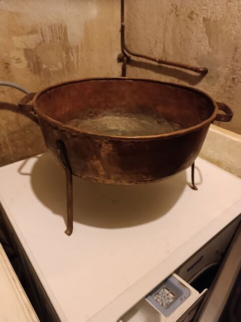 Bassine cuivre sur pied Pont-de-Salars (12)