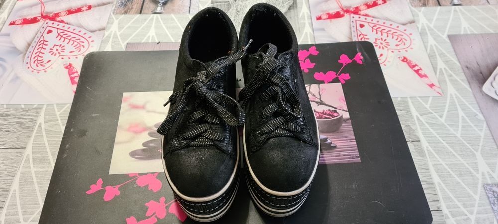 Basket compens&eacute;e Chaussures