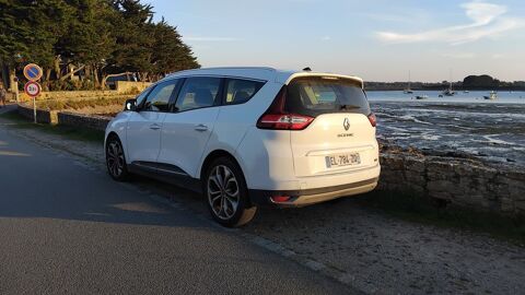 Renault Grand scenic IV Grand Scénic dCi 110 Energy EDC Business 7 pl 2017 occasion Séné 56860