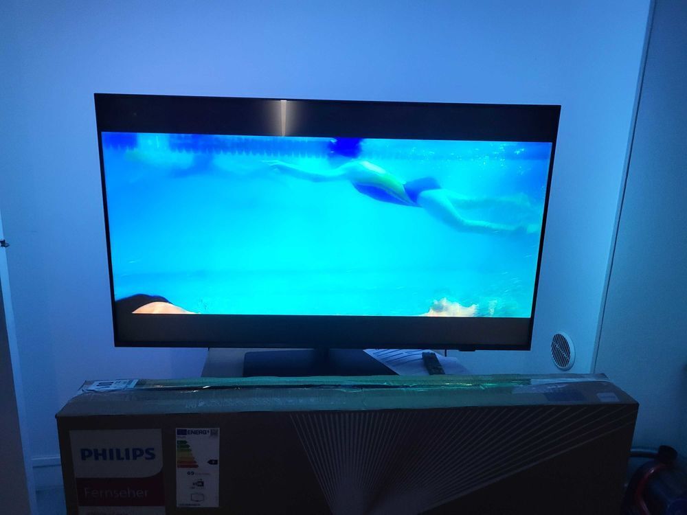 TV PHILIPS AMBILIGHT 4K LED 139CM. RE&agrave;‡UE LE 28/05/2025 Photos/Video/TV