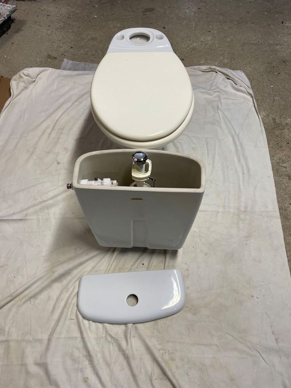 cuvette compl&egrave;te r&eacute;servoir avec m&eacute;canisme Bricolage