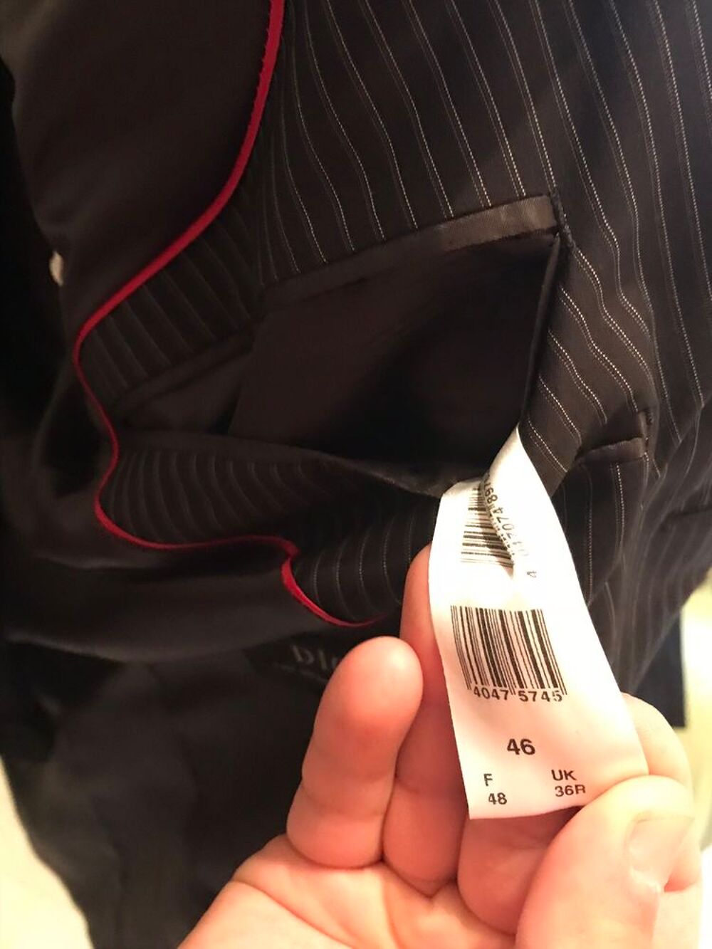 costume digel noir rayures blanches Vêtements