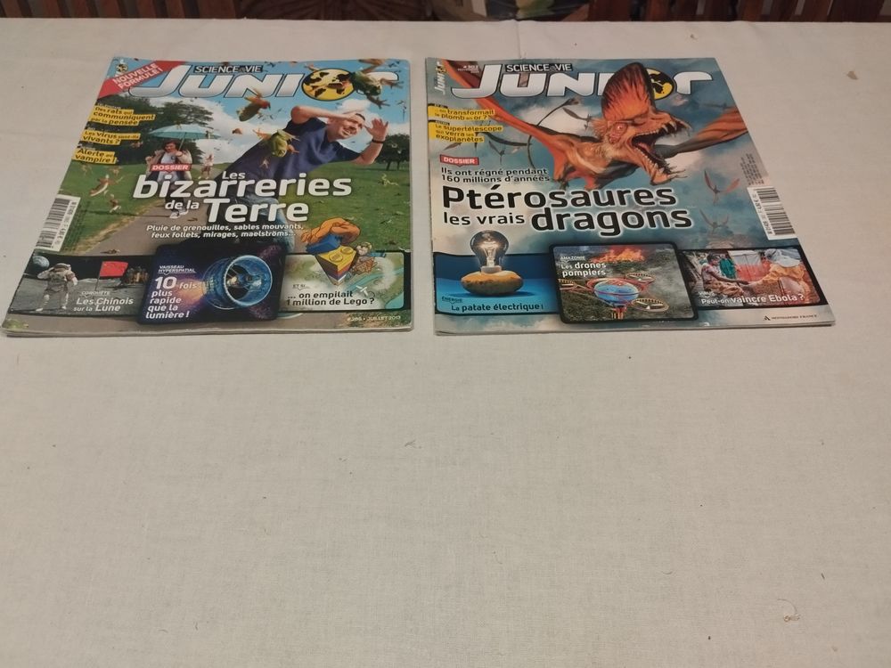 Lot de 2 Science &amp; Vie junior de 2013 et 2014 Livres et BD