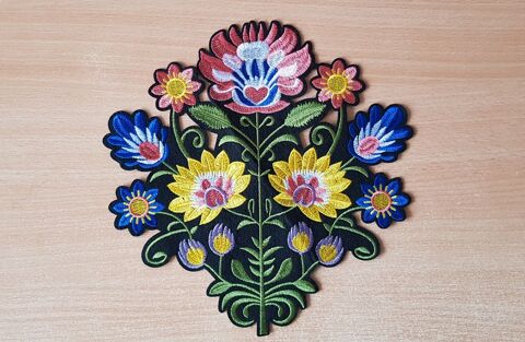écusson brodé bouquet de fleur taille XL 
26x25 cm
6 Carnon Plage (34)