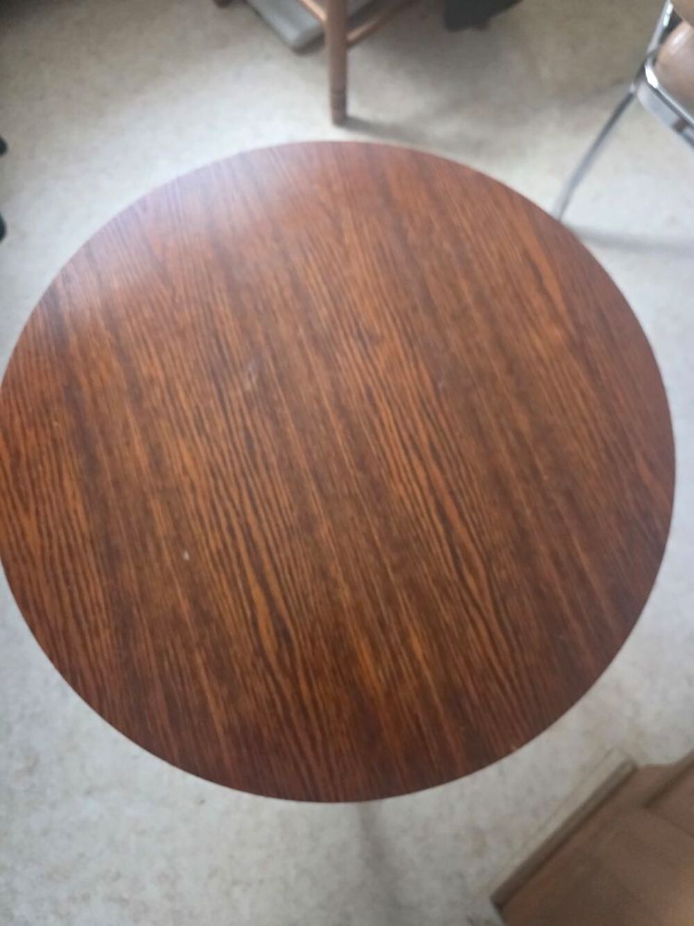 Petite table ronde en bois Meubles
