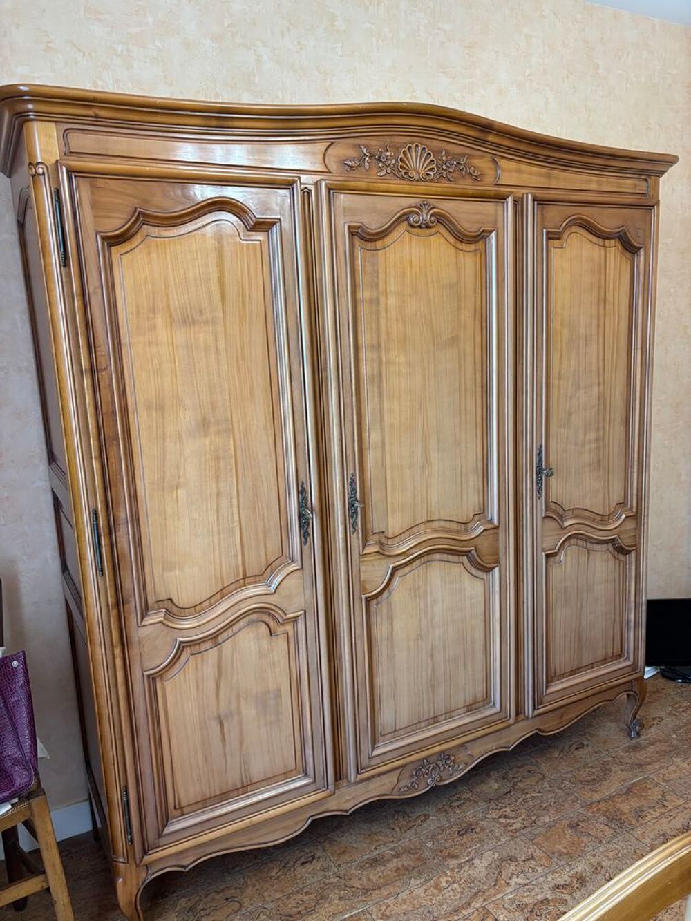 Armoire 3 portes style Louis XV ? Sculpt&eacute;e ? Rangement modul Meubles