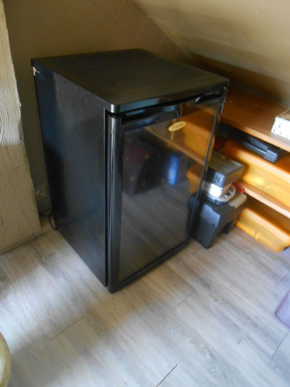 armoire &agrave; vin Electroménager