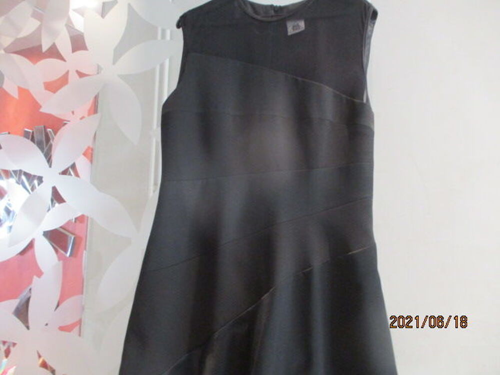 Robe de soir&eacute;e Vêtements