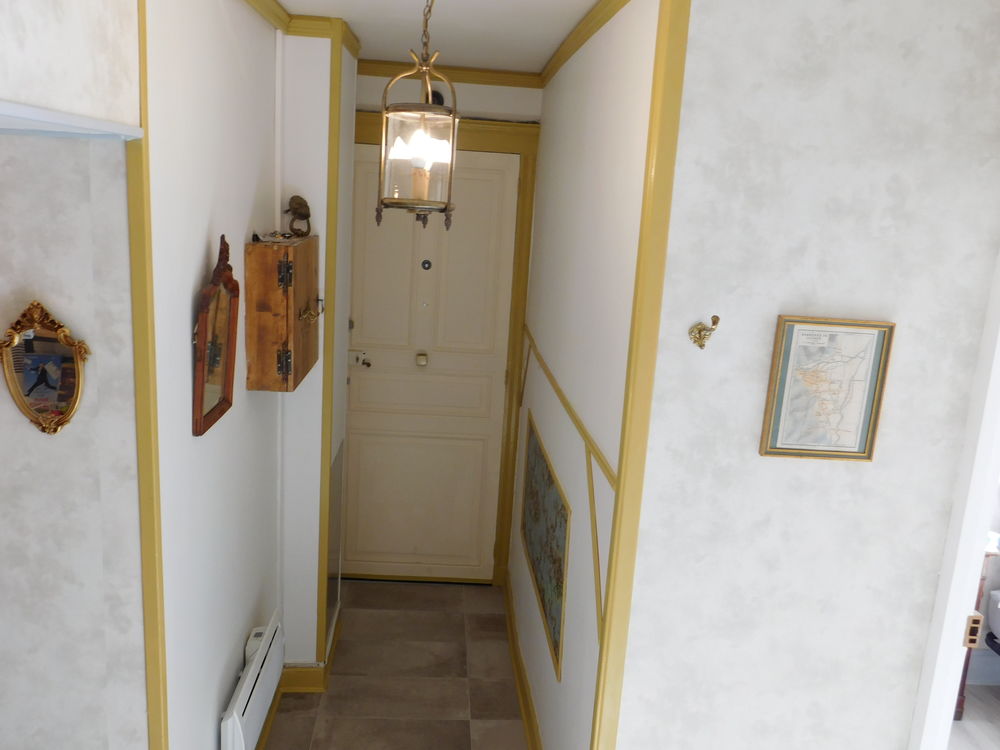 Vente Appartement Appartement Luchon rénové et meublé Luchon 63 m² traversant Bagnères-de-luchon