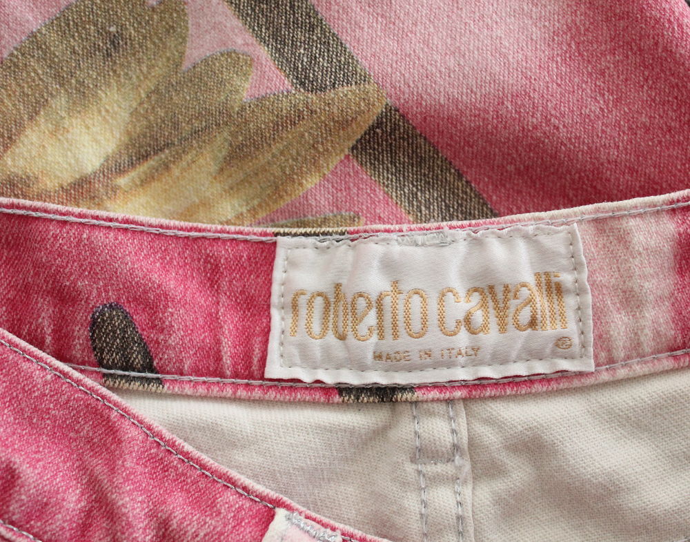 Pantalon rose gerbera ROBERTO CAVALLI 
T.S ou 36 Fr Vêtements