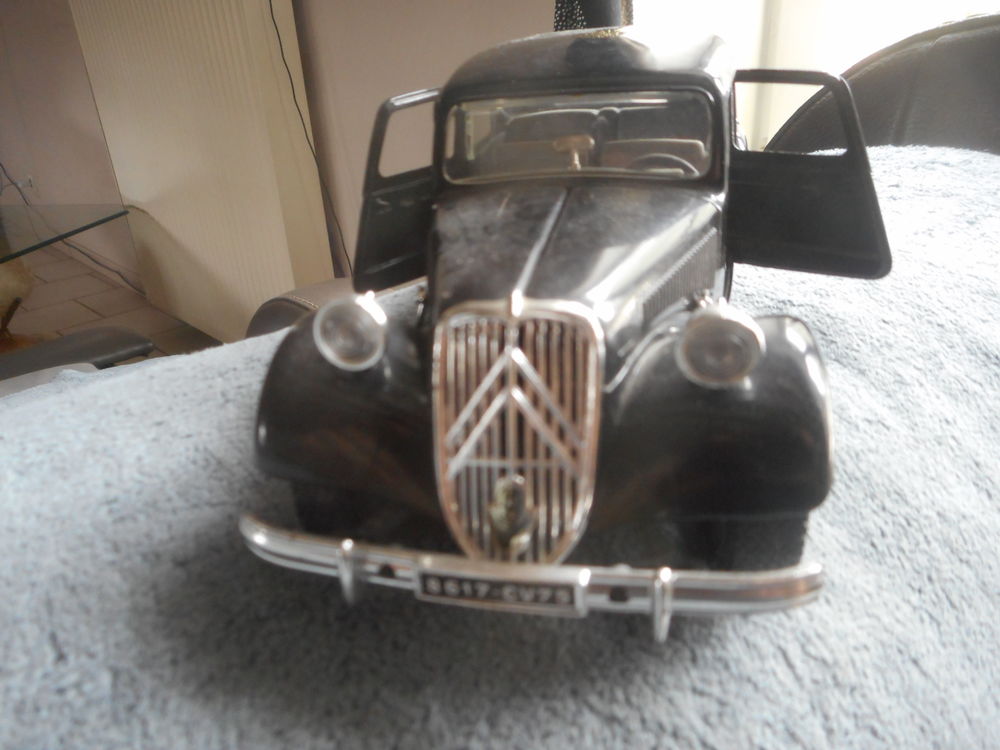 voiture miniature collection solido et burago faire prix 