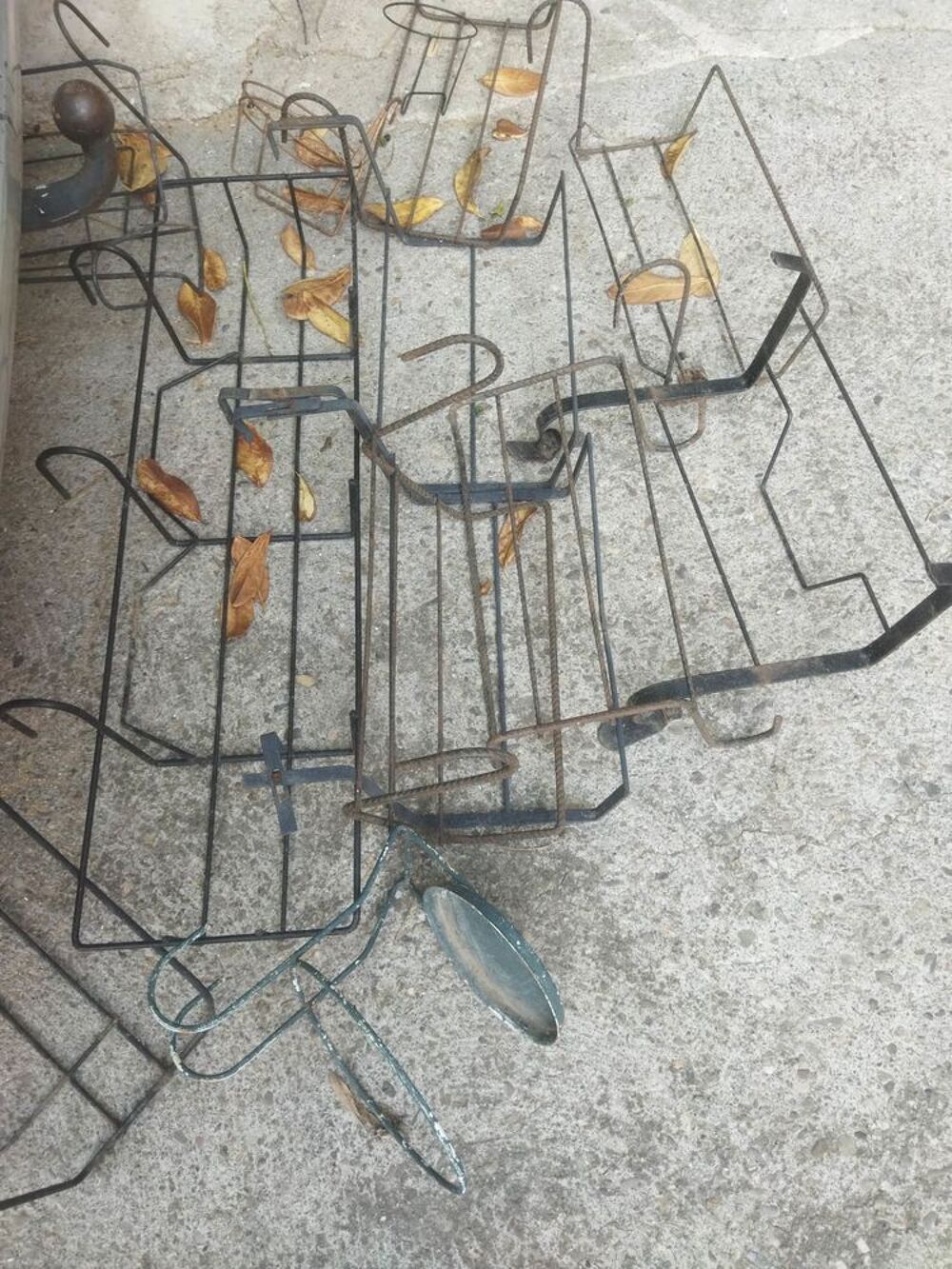 Support m&eacute;tal de jardini&egrave;re Jardin