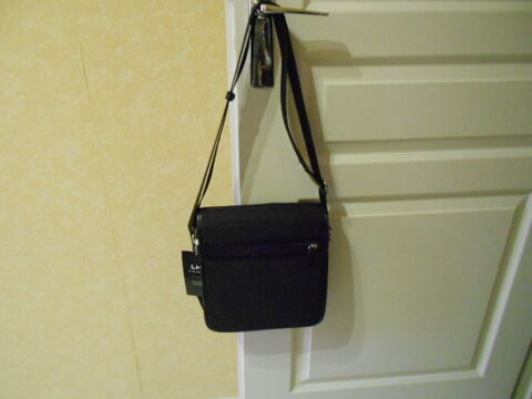 sacoche homme noire 25 Saint-Donat-sur-l'Herbasse (26)