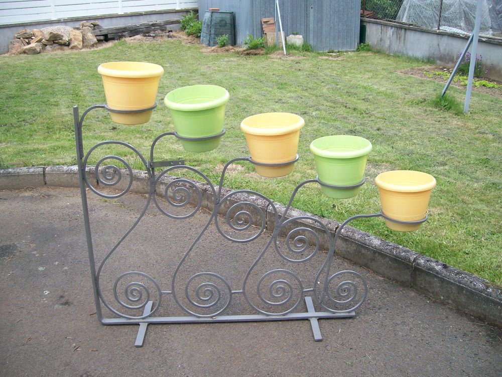  Supports vases &agrave; fleurs Jardin