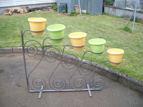  Supports vases à fleurs 100 Lantriac (43)