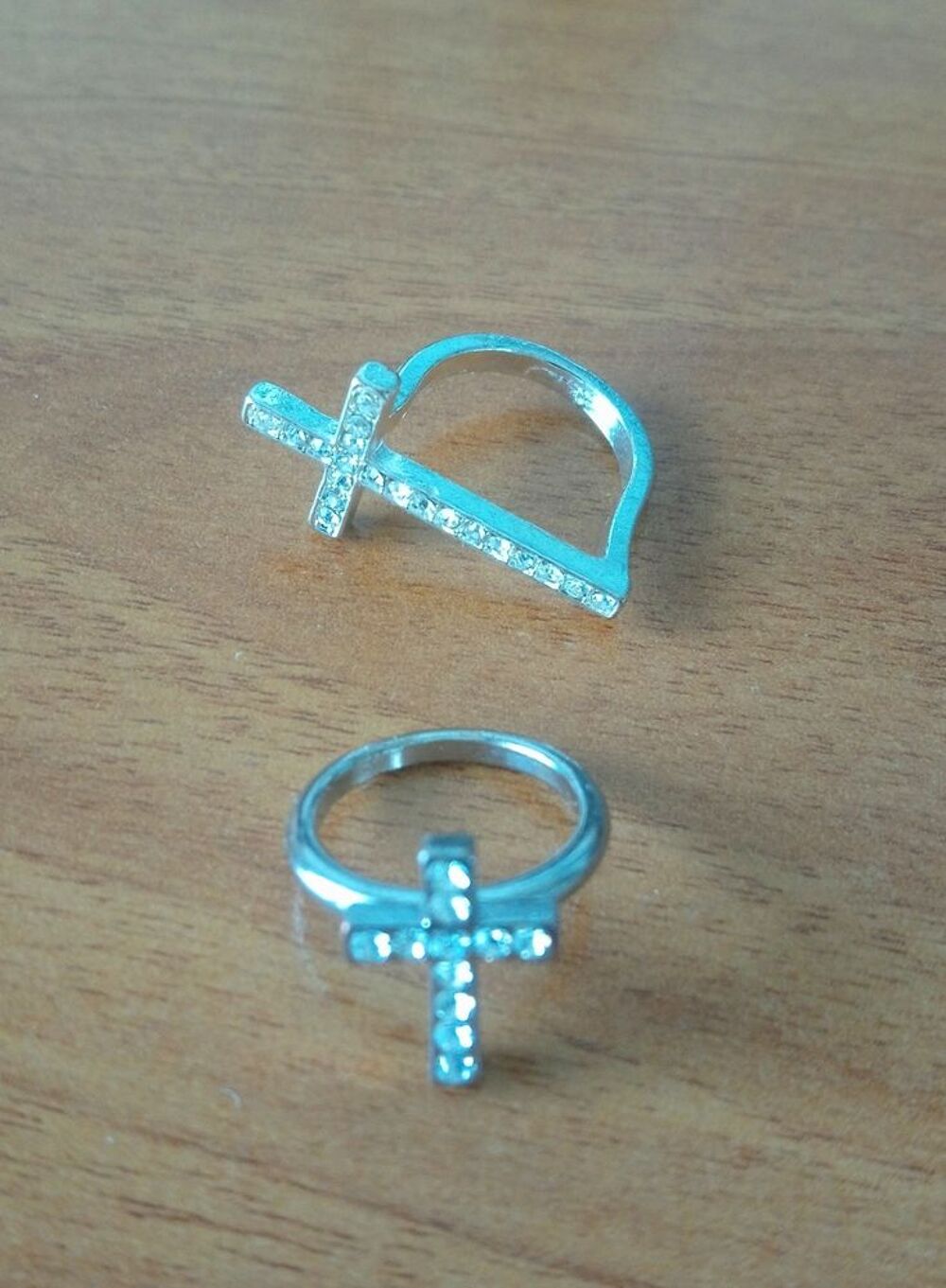 Bagues Croix Bijoux et montres