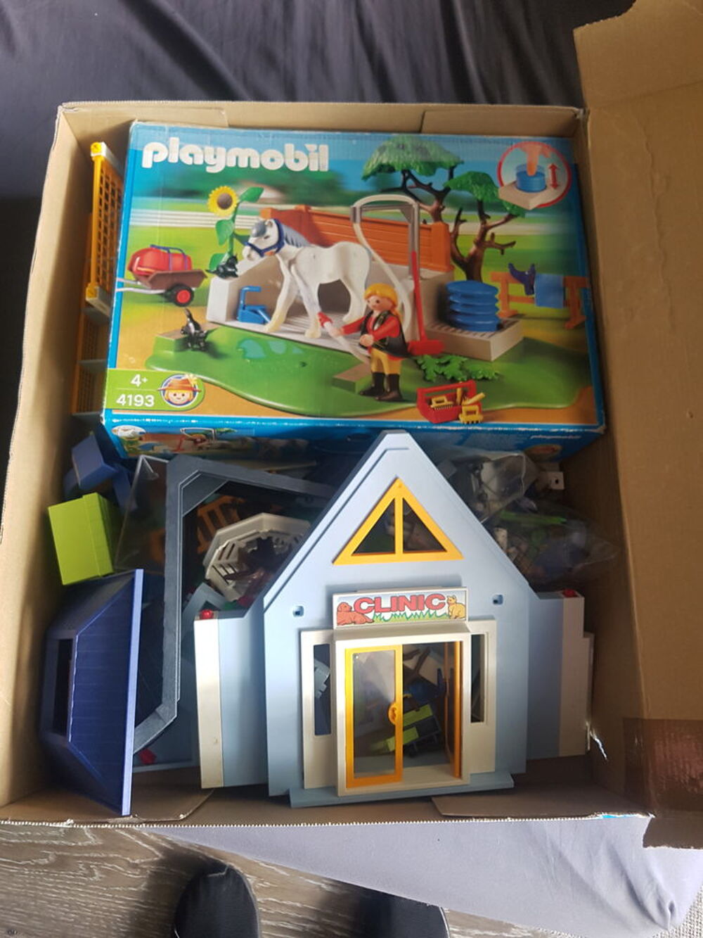 Lot Playmobil Clinique v&eacute;t&eacute;rinaire +++ Jeux / jouets