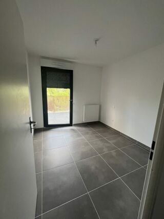  Appartement à louer 3 pièces 60 m²