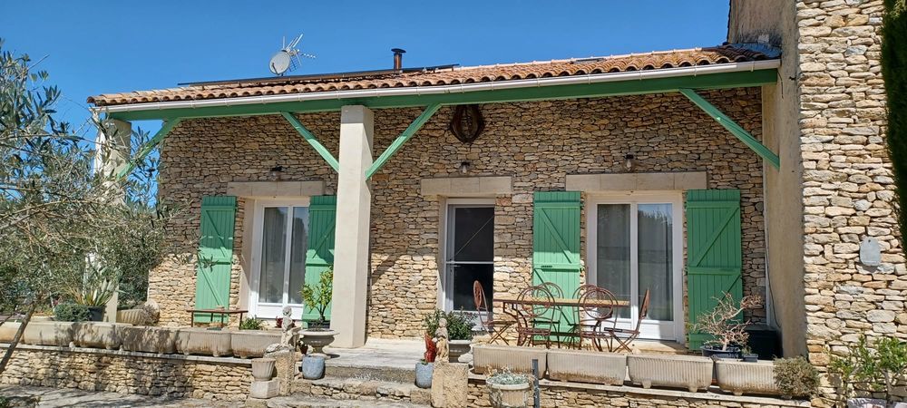 Maison 6 pièces 147 m² · à Taillades · 147 m² · 590 000 €