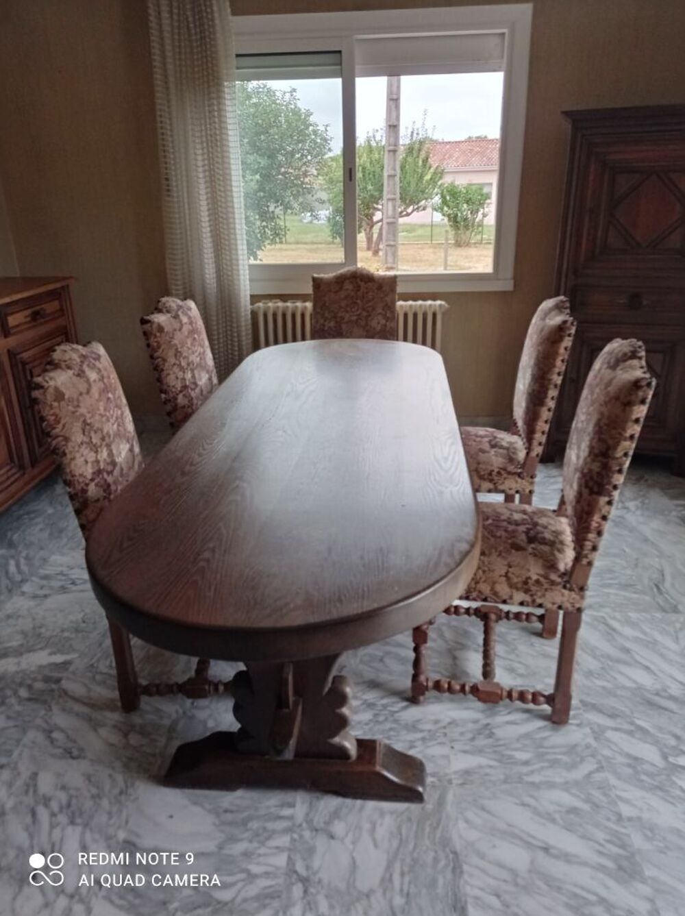 SALLE A MANGER COMPL&Egrave;TE LOUIS XIII CH&Ecirc;NE MASSIF Meubles