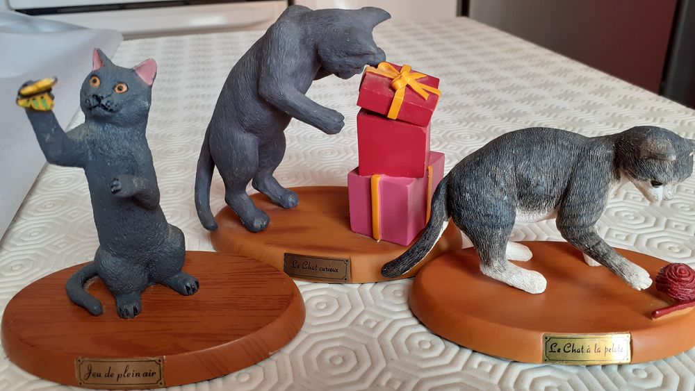 4 statuettes chats D�coration