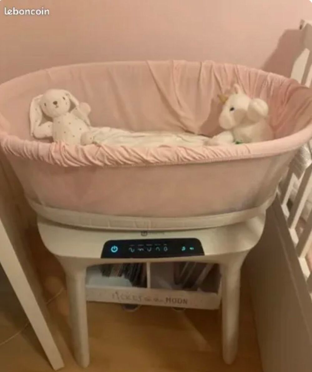 Lit b&eacute;b&eacute; berceau 4MOMS Mobilier enfants