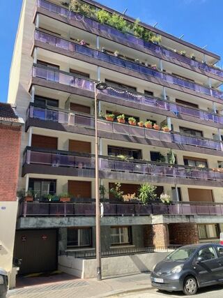  Parking / Garage  vendre 9 m