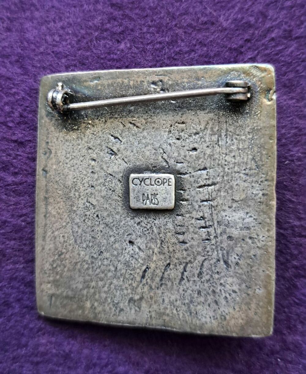 Broche bijou fantaisie Bijoux et montres