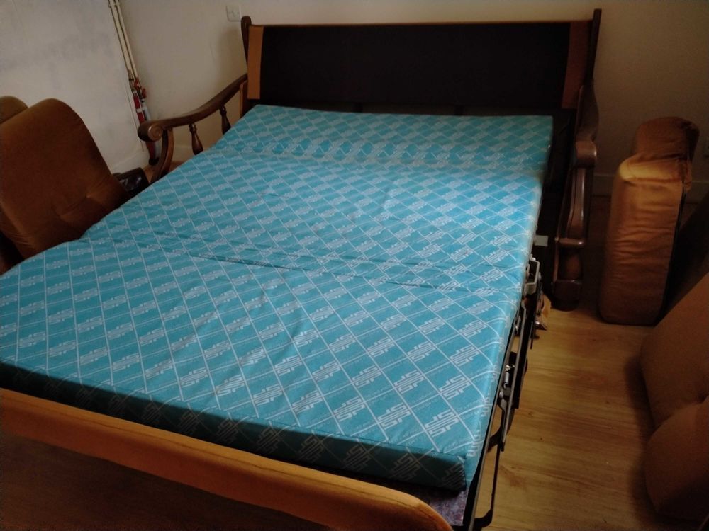 canape+convertible+ossature+bois+coussin+en+tissu Meubles